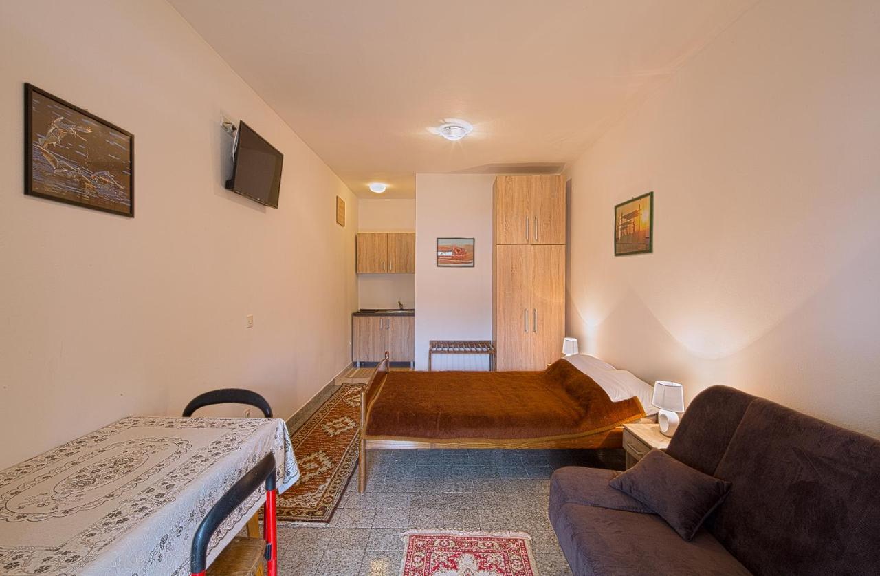 Guest House Madra Μπούντβα Εξωτερικό φωτογραφία
