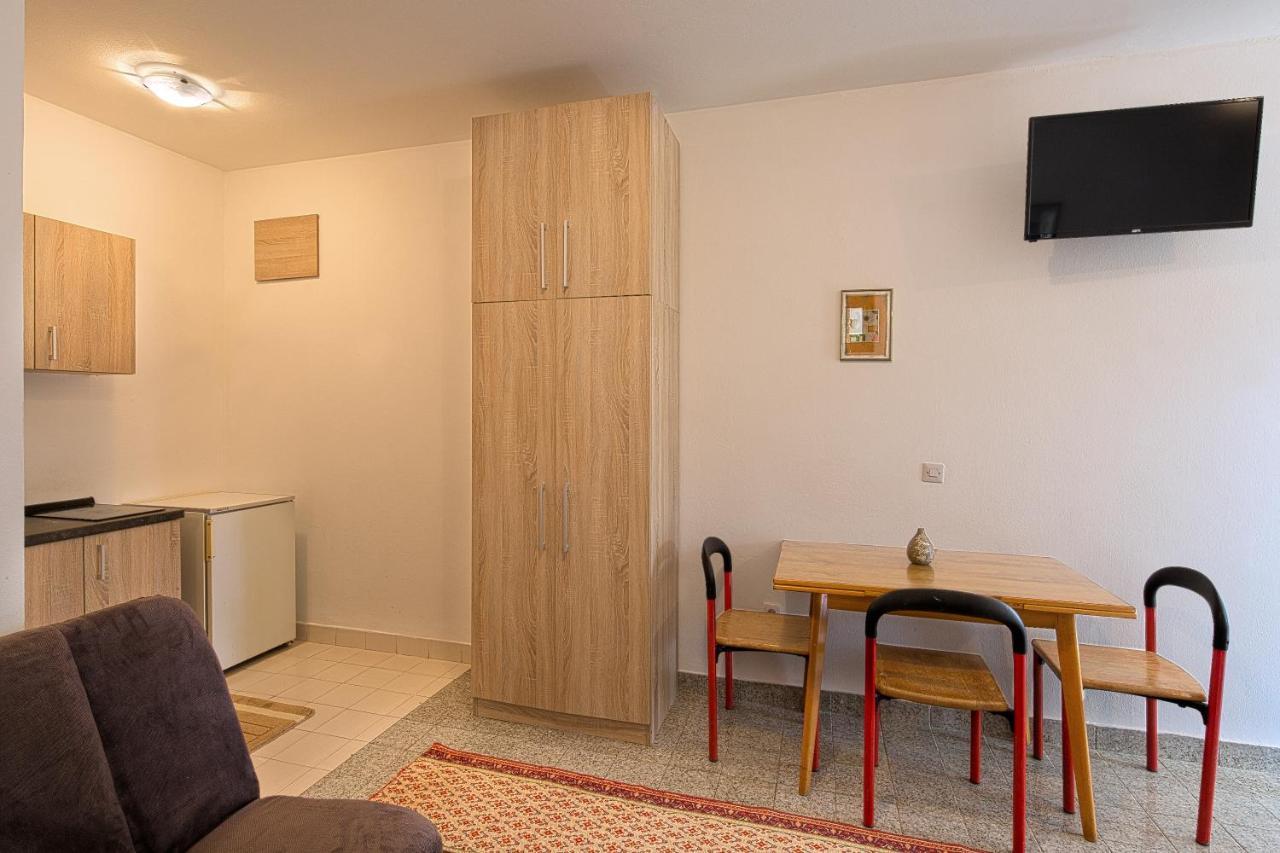 Guest House Madra Μπούντβα Εξωτερικό φωτογραφία