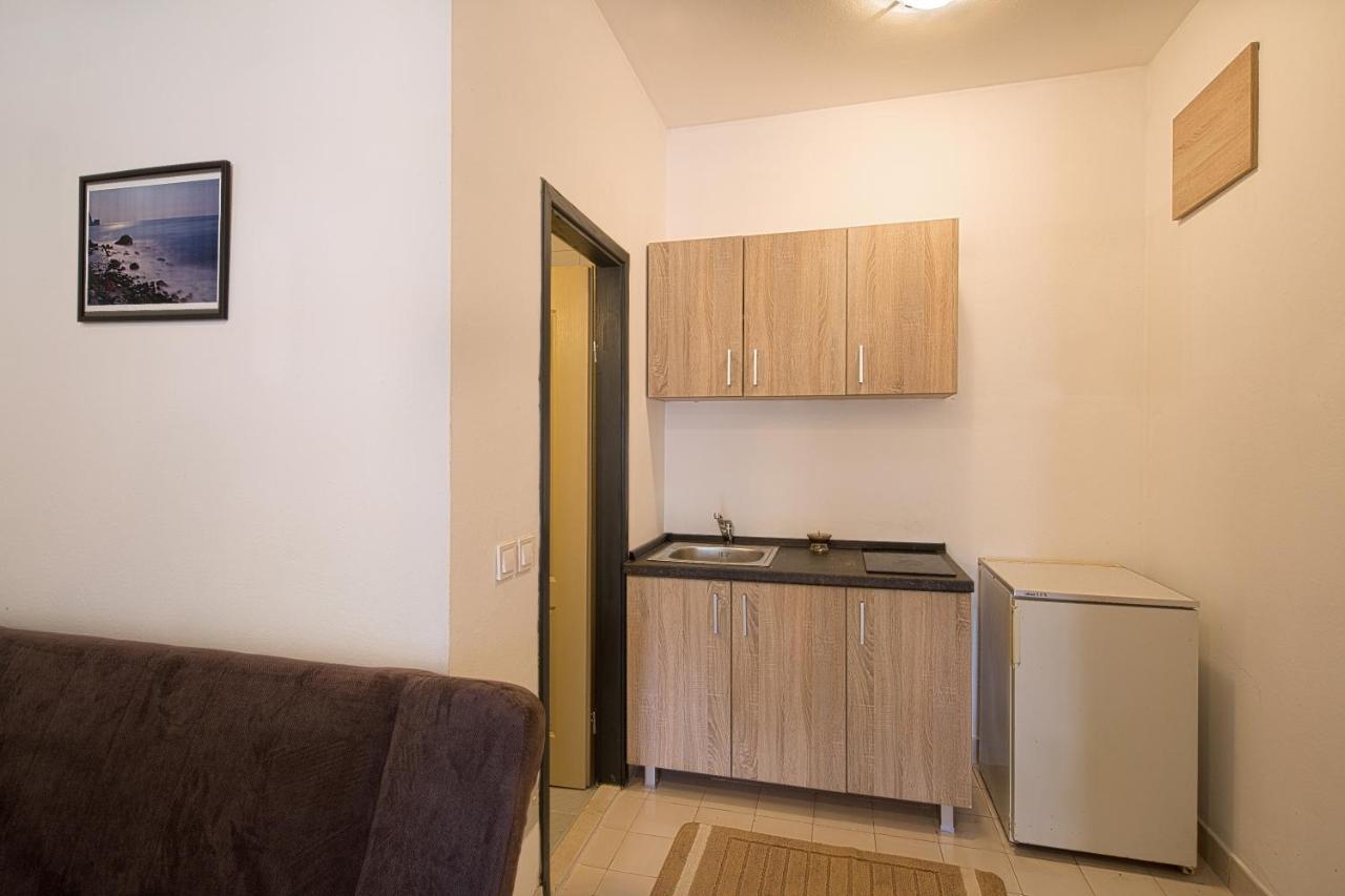 Guest House Madra Μπούντβα Εξωτερικό φωτογραφία